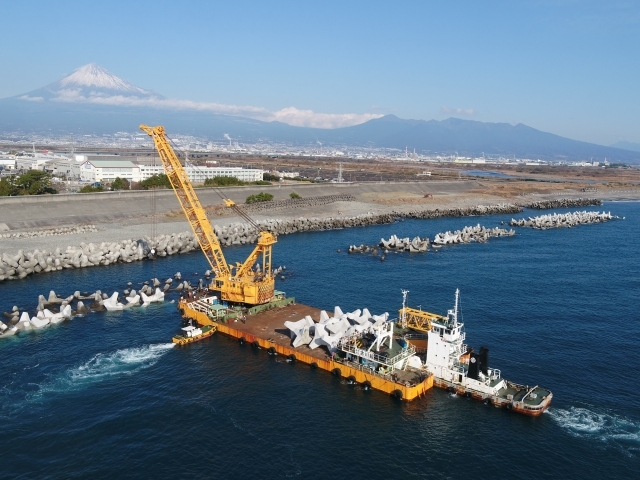 令和７年度 富士海岸蒲原工区離岸堤工事［中部地方整備局長【優良工事】【優良工事技術者】］