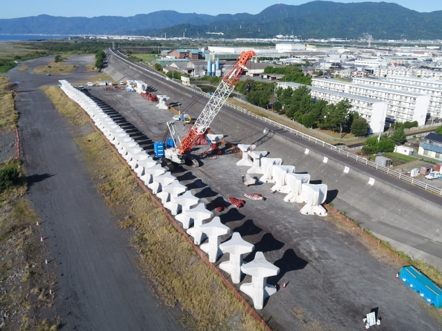 令和７年度 富士海岸蒲原工区離岸堤工事［中部地方整備局長【優良工事】【優良工事技術者】］
